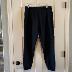 Men’s Lululemon 29” Surge Joggers Large